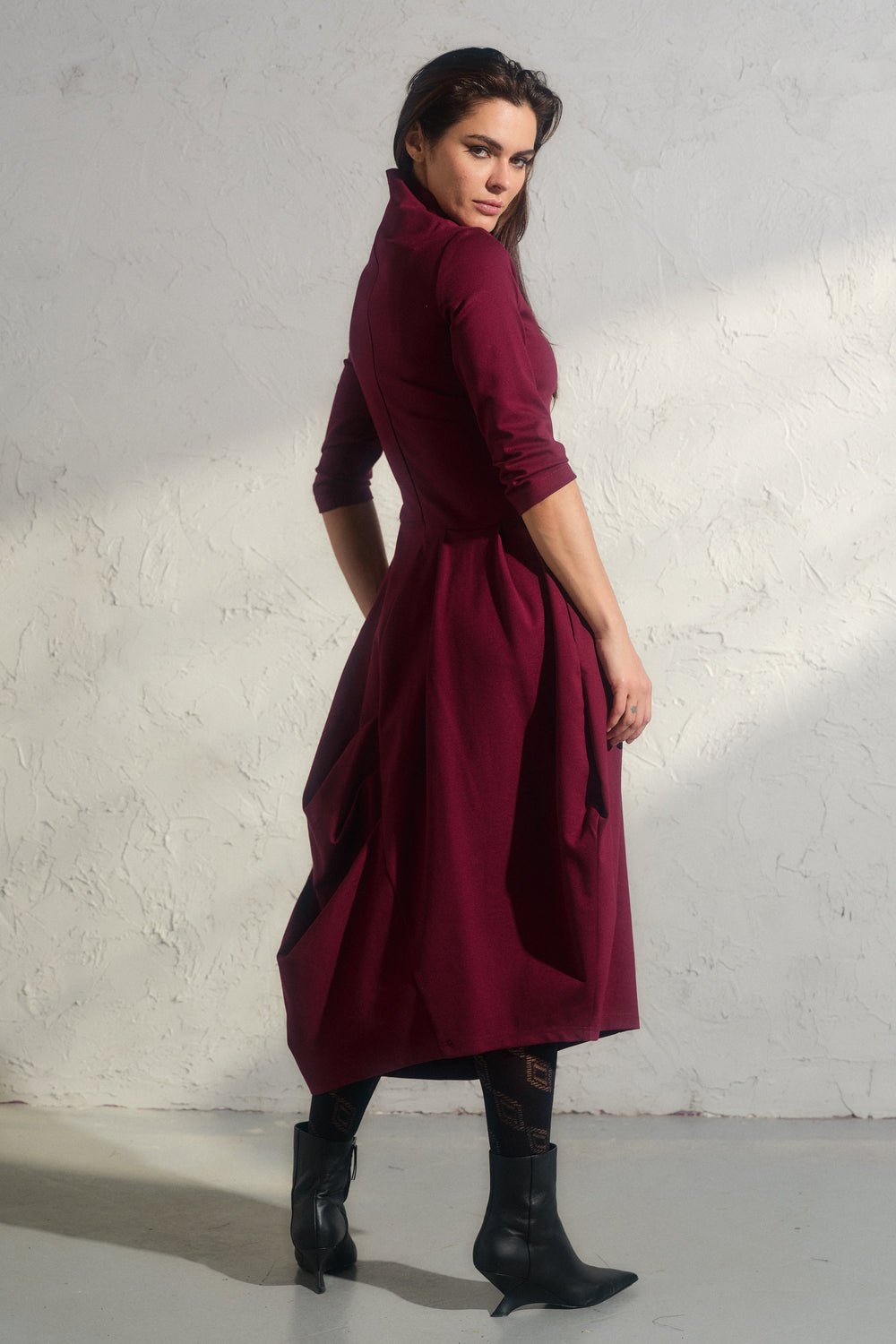 Avant garde viscose dress in burgundy 