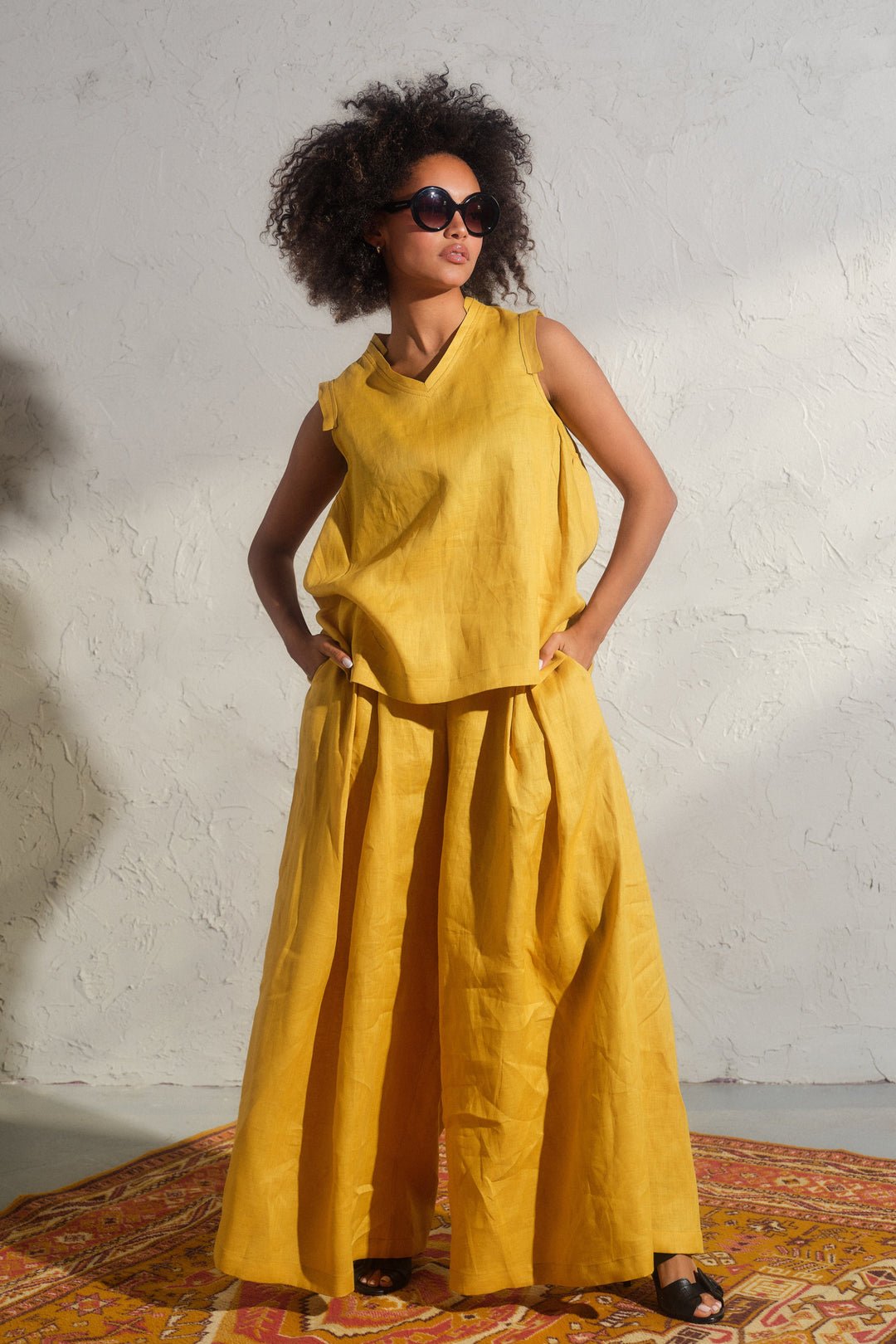 Loose fit linen top in Mustard