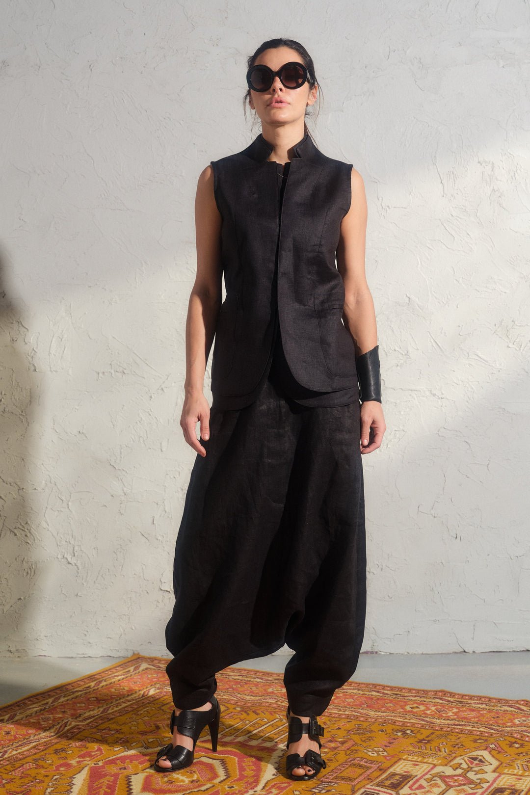 Extravagant linen harem pants