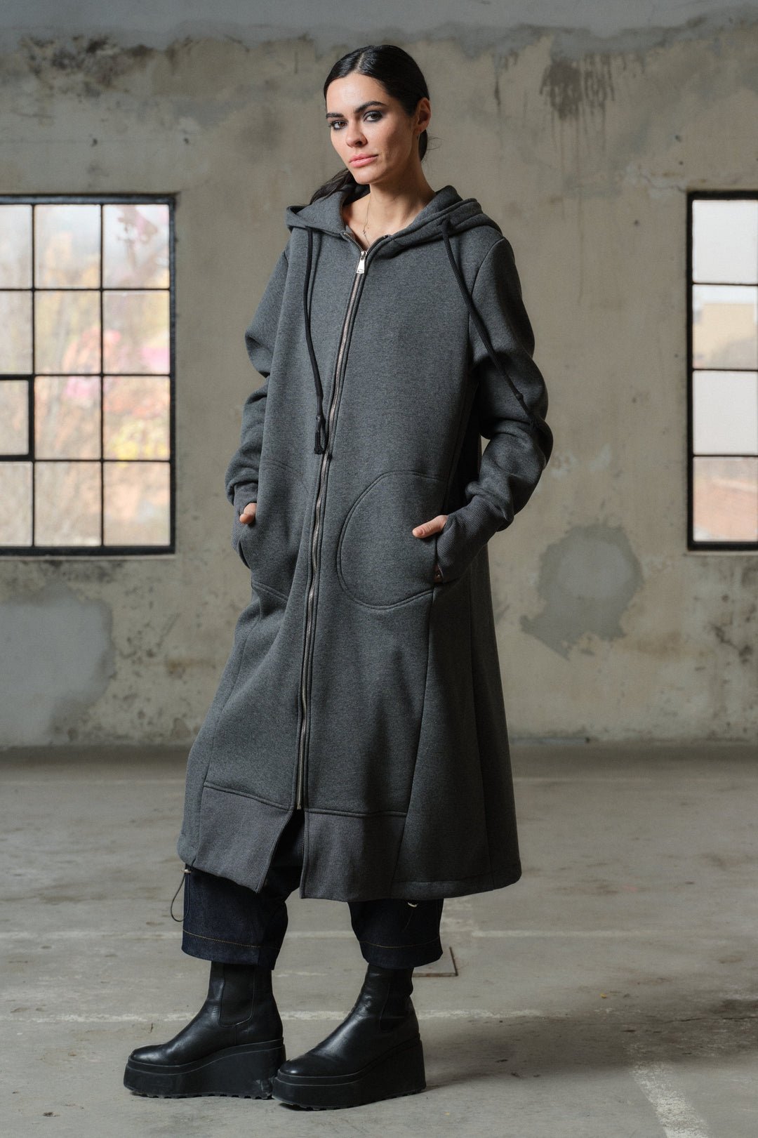 Extra long organic cotton warm sweatshirt with hood