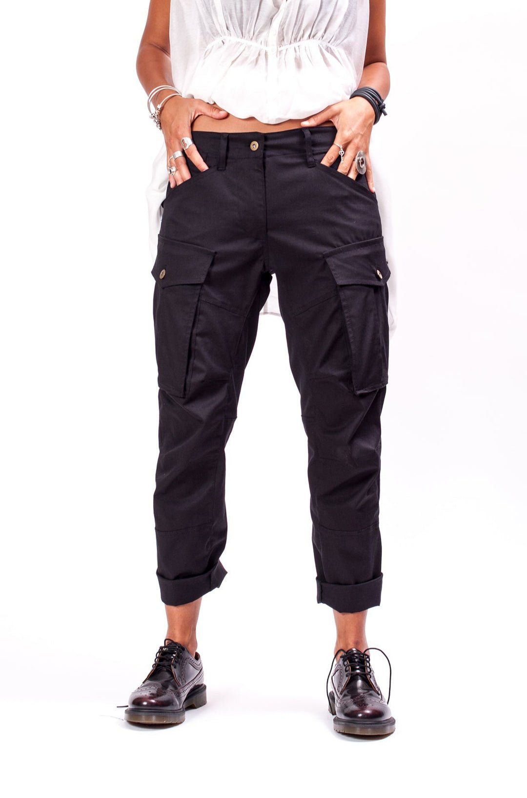 Casual Low Waisted Black Cargo Pants